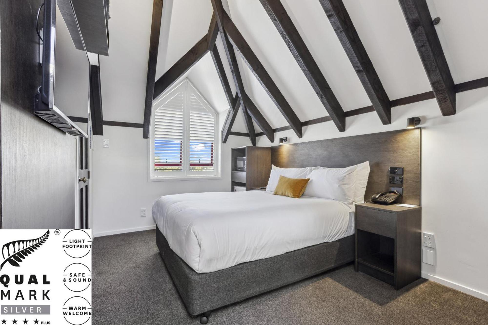 Knights Inn Оукланд Екстериор снимка