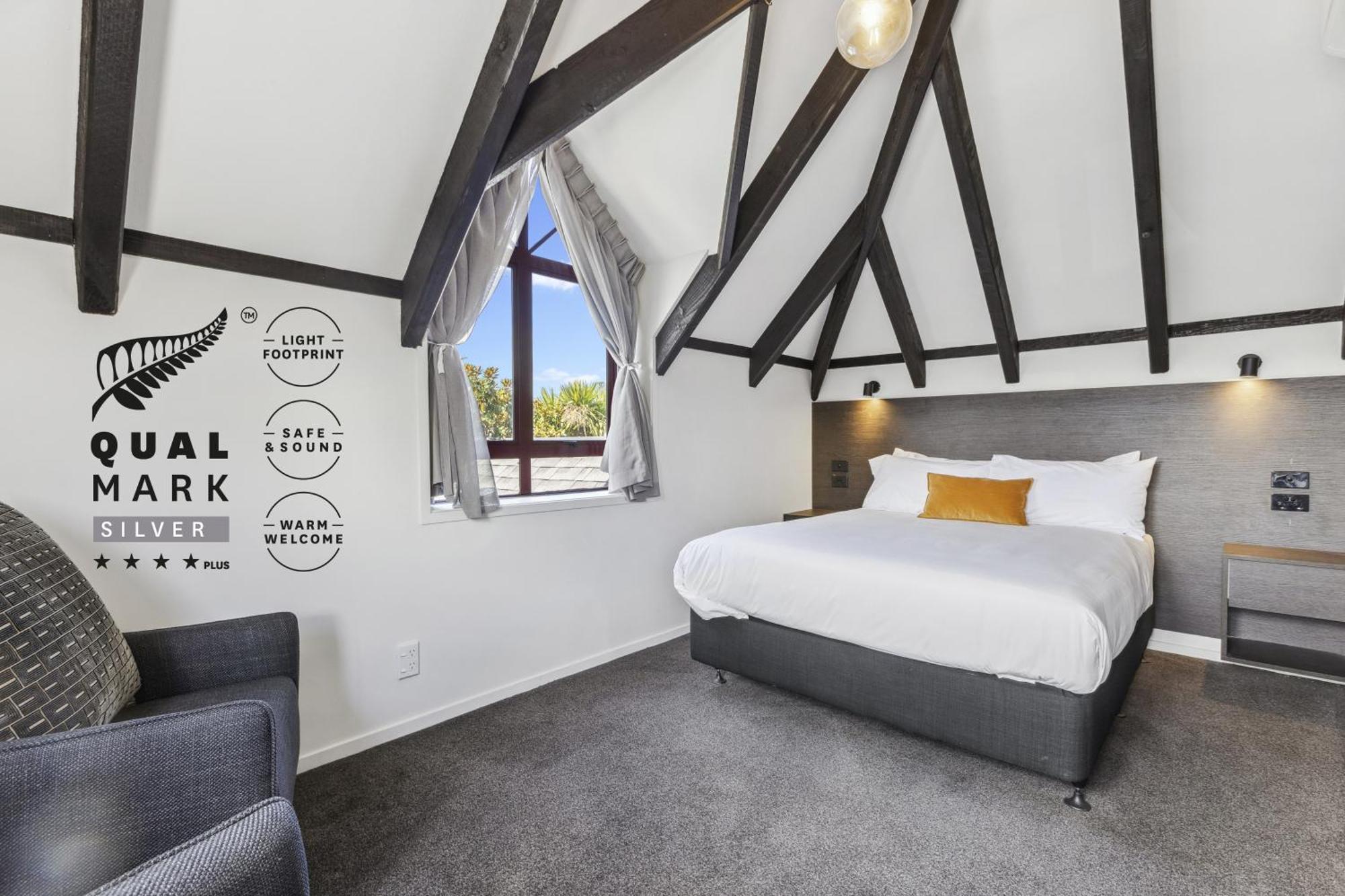 Knights Inn Оукланд Екстериор снимка