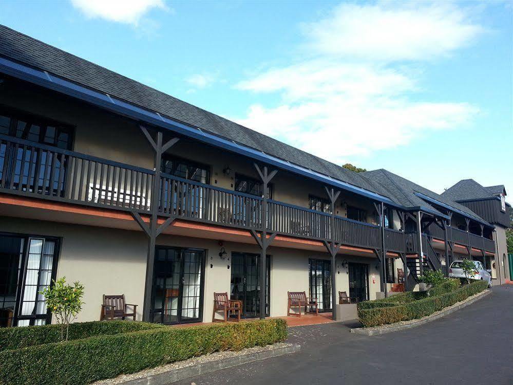 Knights Inn Оукланд Екстериор снимка