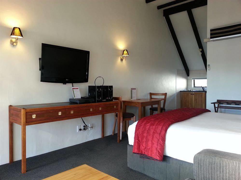 Knights Inn Оукланд Екстериор снимка