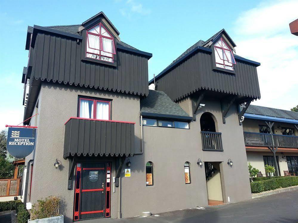Knights Inn Оукланд Екстериор снимка